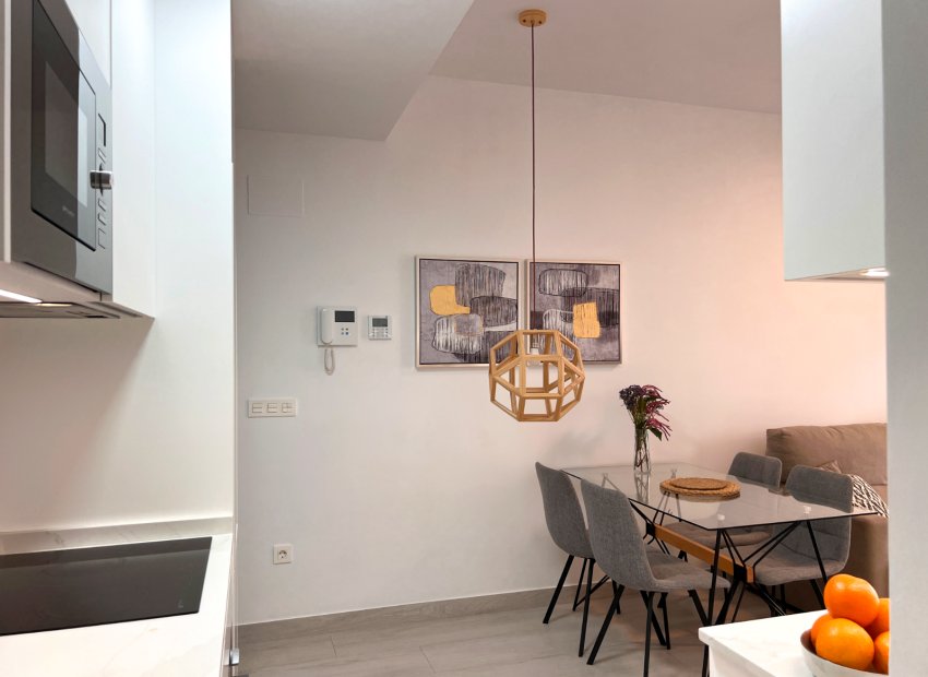 Resale - Apartment / flat - Torrevieia - Playa del Cura