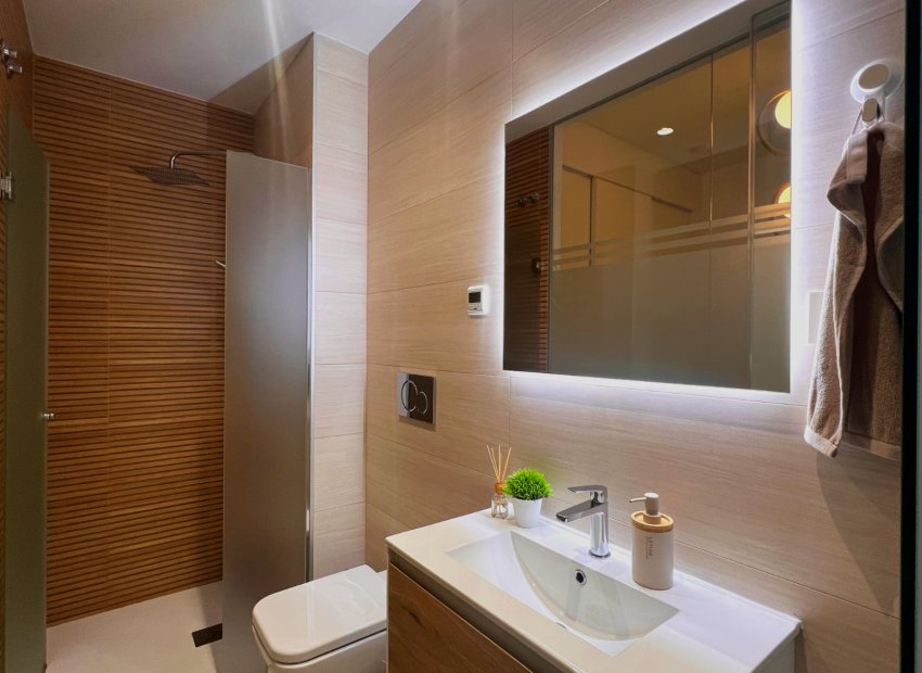 Resale - Apartment / flat - Torrevieia - Playa del Cura