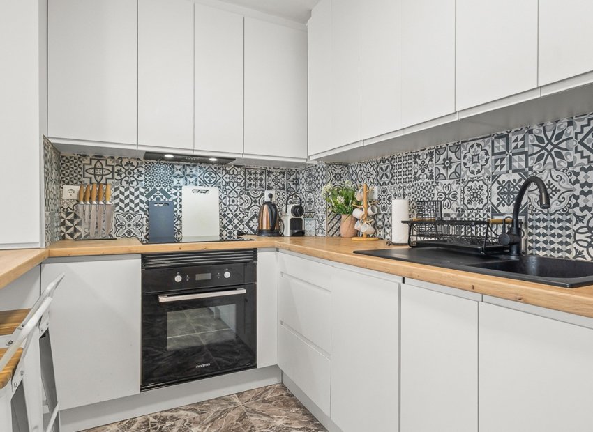 Resale - Apartment / flat - Torrevieia - Playa del Cura