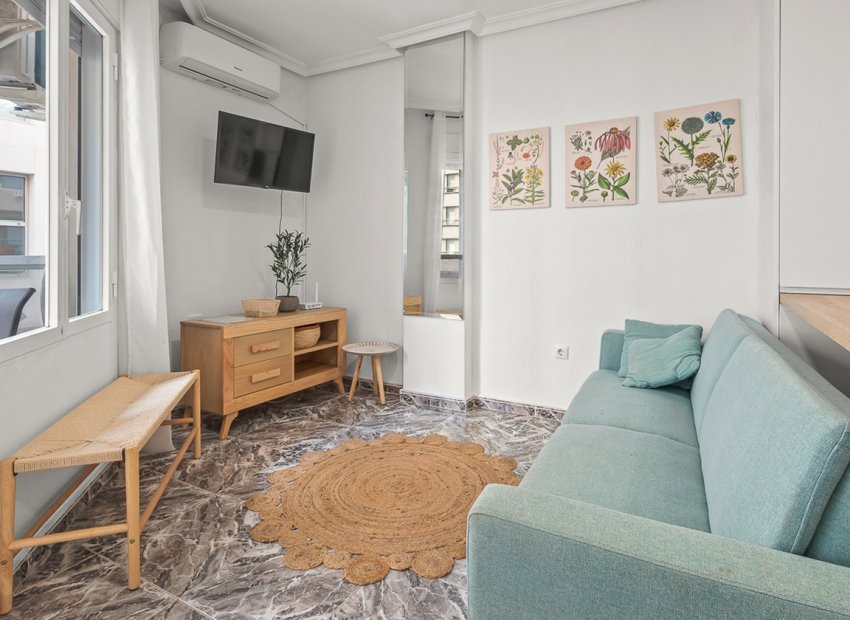 Resale - Apartment / flat - Torrevieia - Playa del Cura