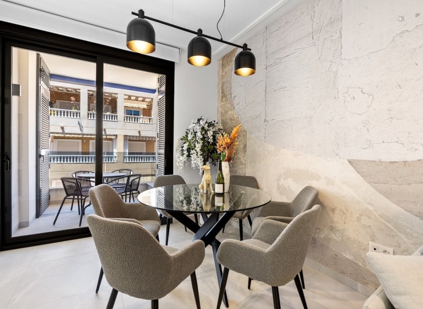 Resale - Apartment / flat - Torrevieia - Playa del Cura