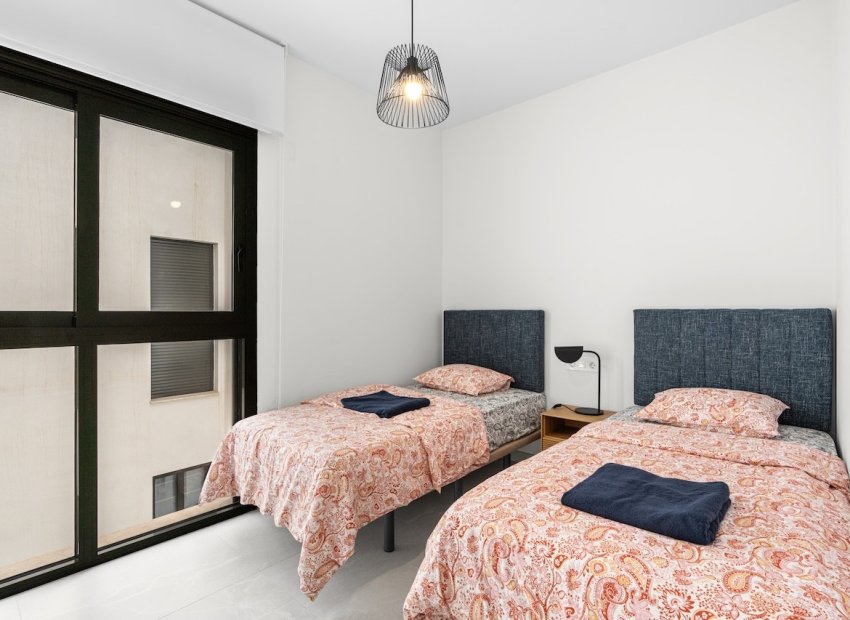 Resale - Apartment / flat - Torrevieia - Playa del Cura