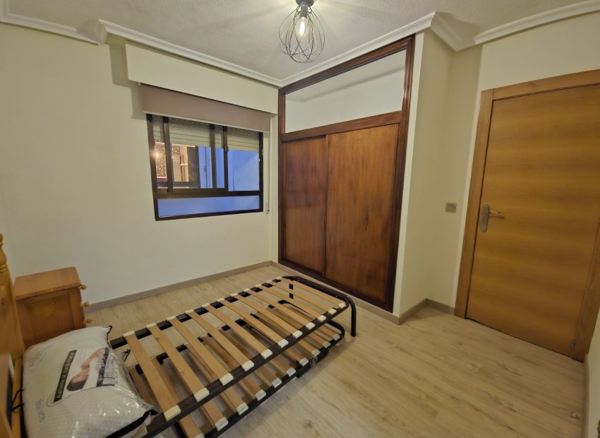 Resale - Apartment / flat - Torrevieia - Playa del Cura