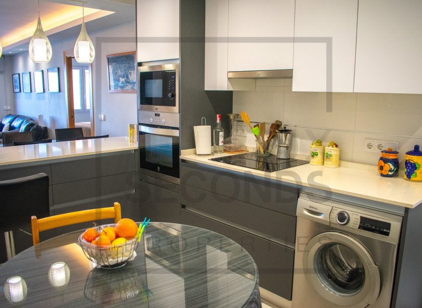 Resale - Apartment / flat - Torrevieia - Playa del Cura