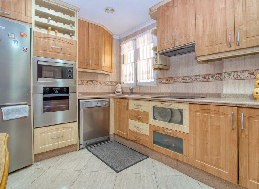 Resale - Apartment / flat - Torrevieia - Playa del Cura