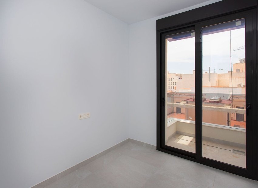Resale - Apartment / flat - Torrevieia - Playa del Cura
