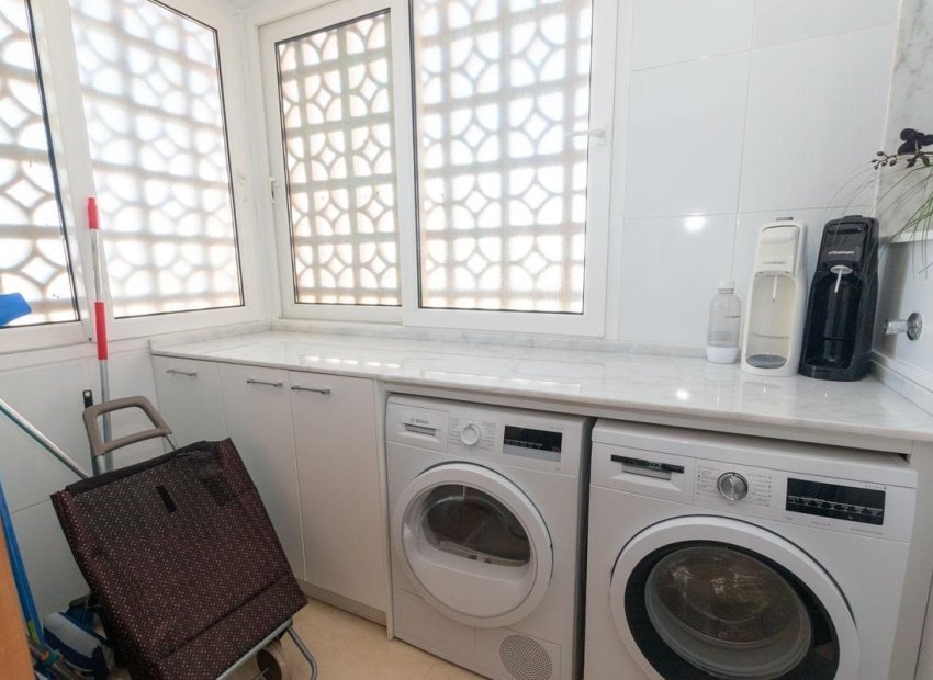 Resale - Apartment / flat - Torrevieia - Playa del Cura