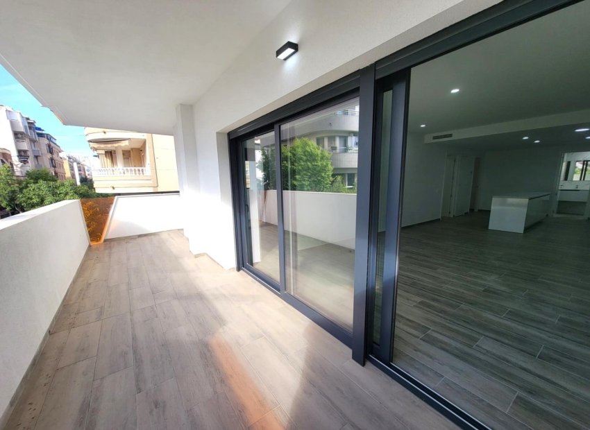 Resale - Apartment / flat - Torrevieia - Playa del Cura