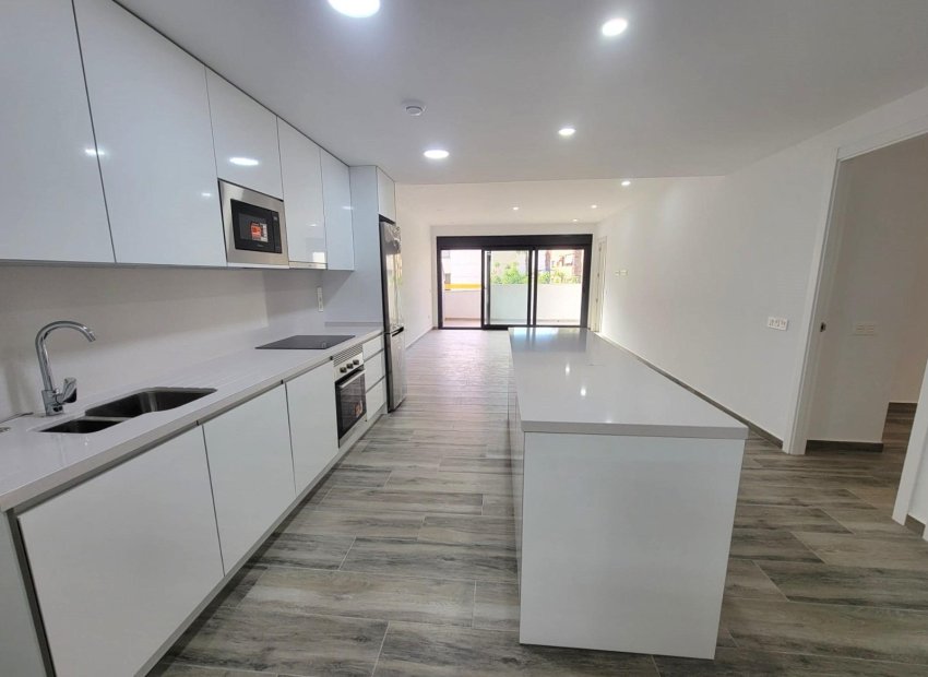 Resale - Apartment / flat - Torrevieia - Playa del Cura