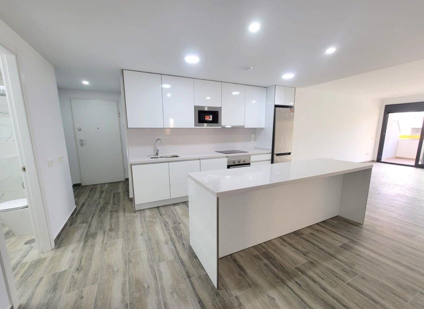 Resale - Apartment / flat - Torrevieia - Playa del Cura