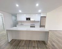 Resale - Apartment / flat - Torrevieia - Playa del Cura