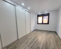 Resale - Apartment / flat - Torrevieia - Playa del Cura