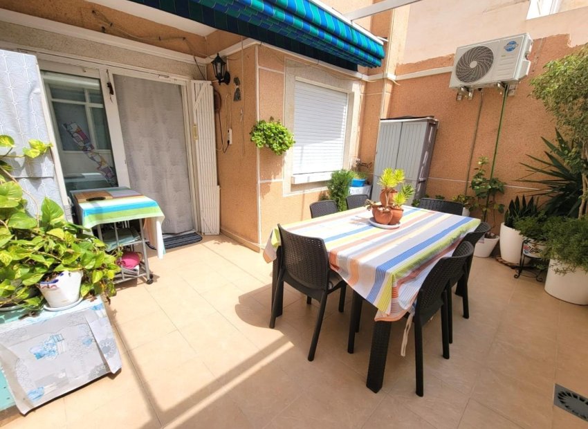 Resale - Apartment / flat - Torrevieia - Playa del Cura
