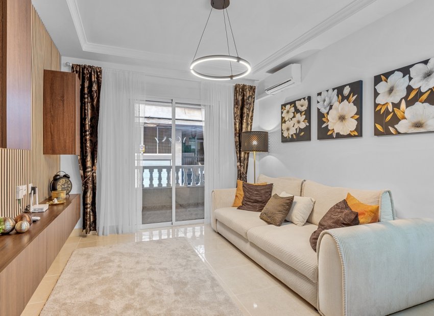 Resale - Apartment / flat - Torrevieia - Playa del Cura