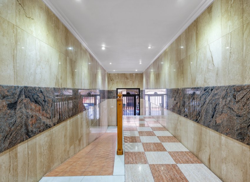 Resale - Apartment / flat - Torrevieia - Playa del Cura