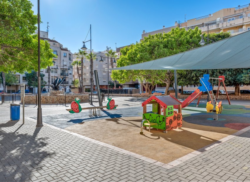 Resale - Apartment / flat - Torrevieia - Playa del Cura