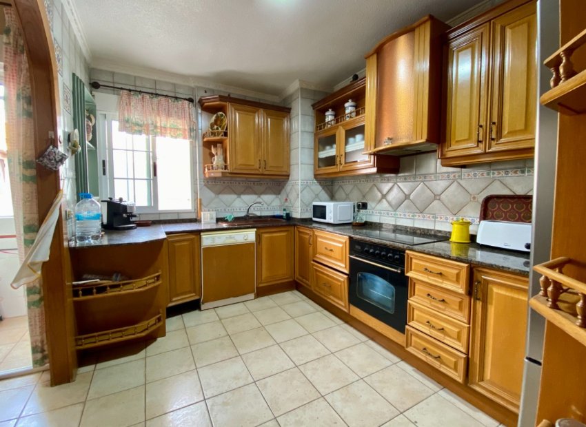 Resale - Apartment / flat - Torrevieia - Playa del Cura