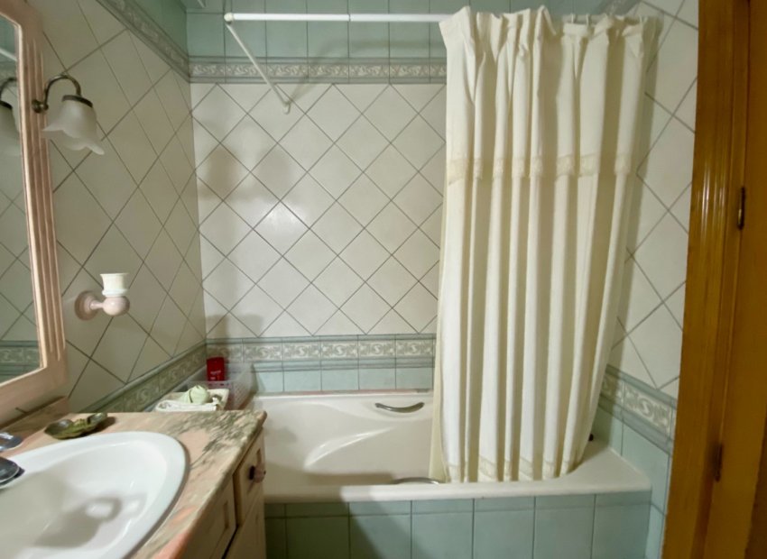 Resale - Apartment / flat - Torrevieia - Playa del Cura