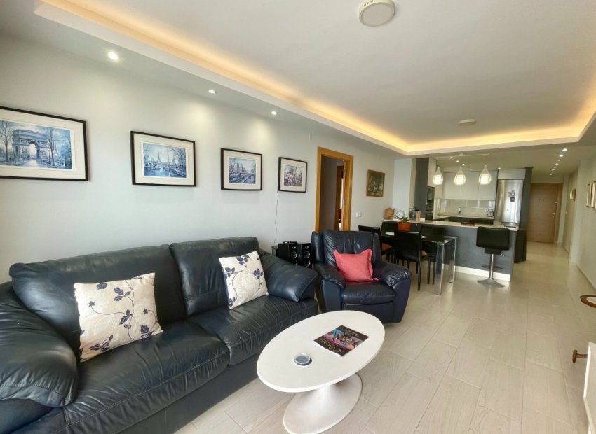 Resale - Apartment / flat - Torrevieia - Playa del Cura