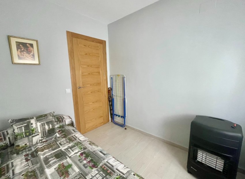 Resale - Apartment / flat - Torrevieia - Playa del Cura