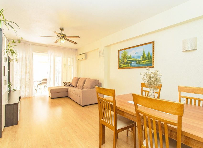 Resale - Apartment / flat - Torrevieia - Playa del Cura