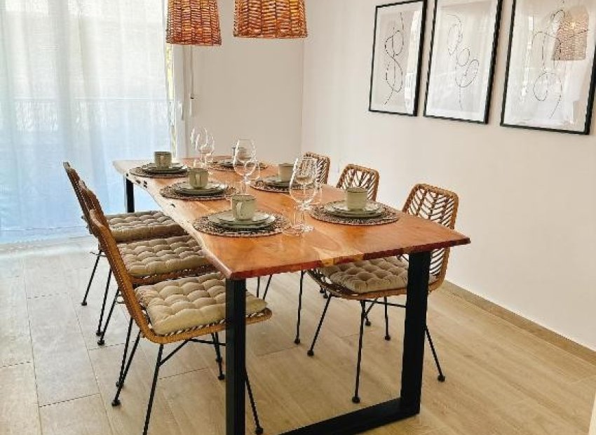 Resale - Apartment / flat - Torrevieia - Playa del Cura