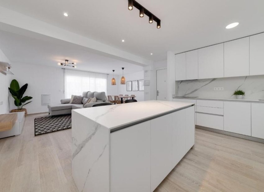 Resale - Apartment / flat - Torrevieia - Playa del Cura