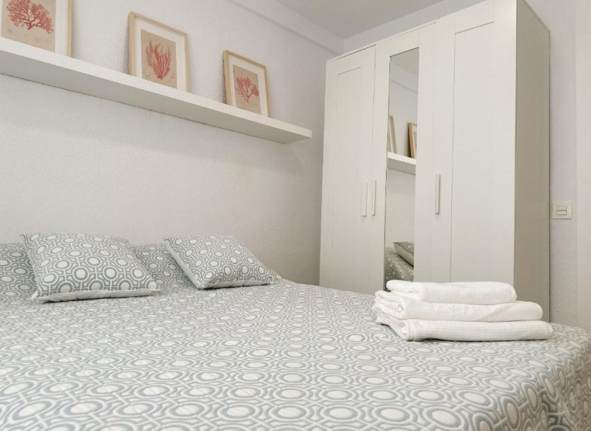 Resale - Apartment / flat - Torrevieia - Playa del Cura