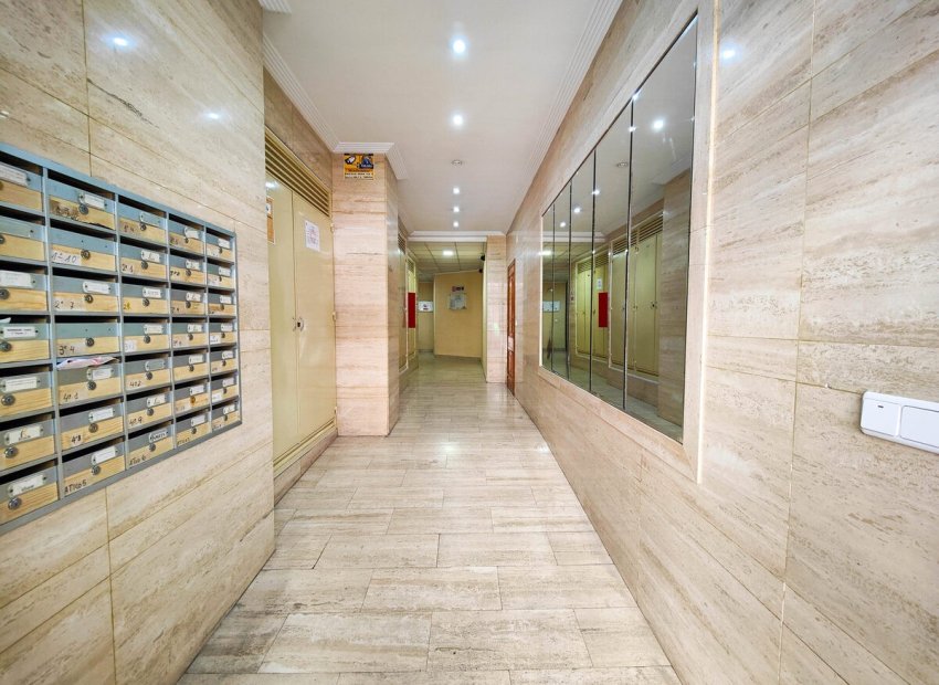 Resale - Apartment / flat - Torrevieia - Playa del Cura
