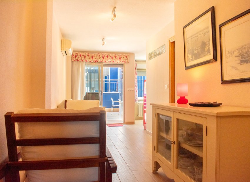 Resale - Apartment / flat - Torrevieia - Playa Los Locos