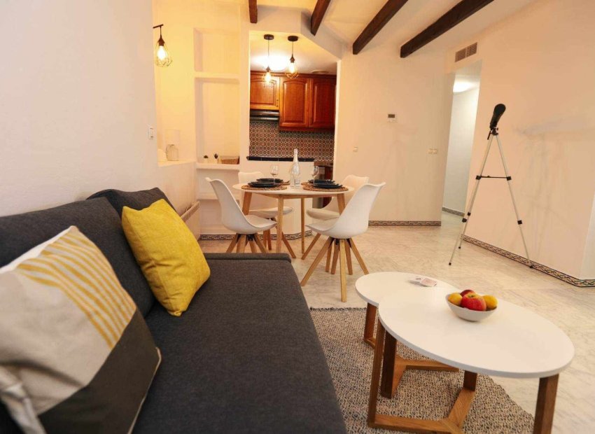 Resale - Apartment / flat - Torrevieia - Playa Los Locos