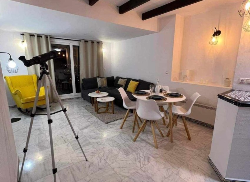 Resale - Apartment / flat - Torrevieia - Playa Los Locos