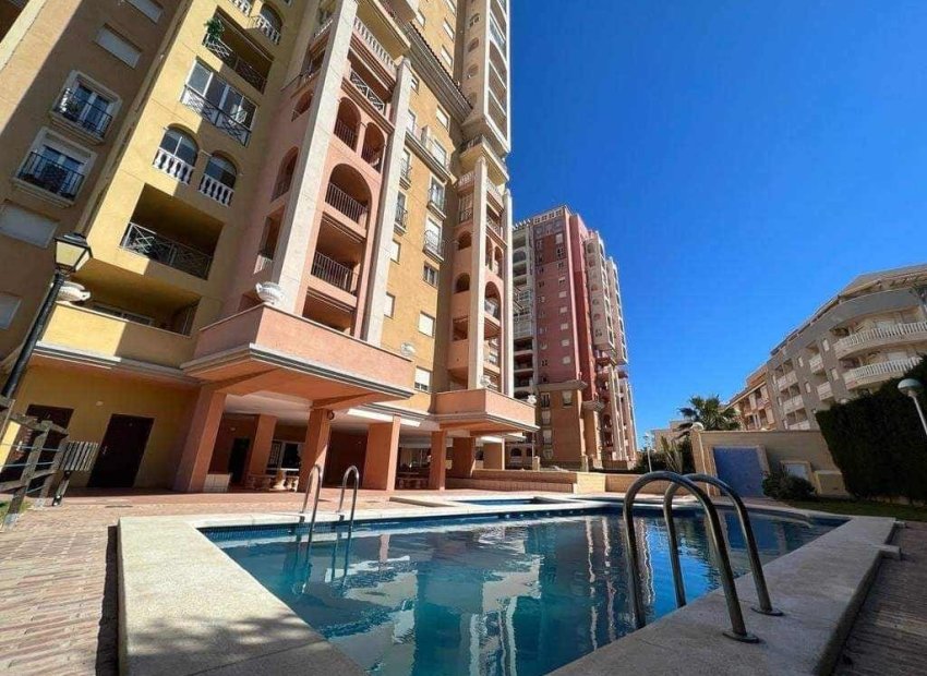 Resale - Apartment / flat - Torrevieia - Playa Los Locos