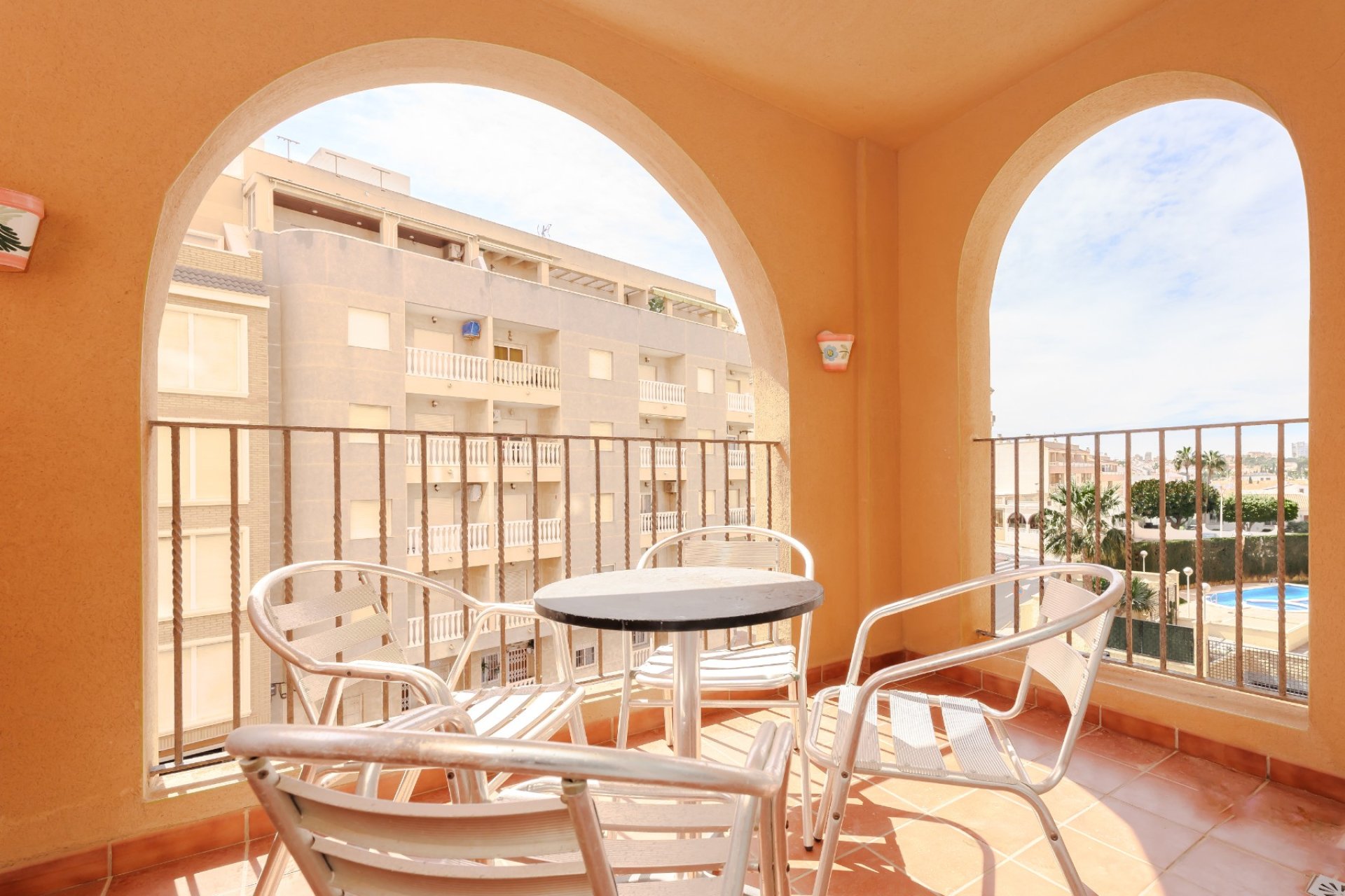 Resale - Apartment / flat - Torrevieia - Playa Los Locos