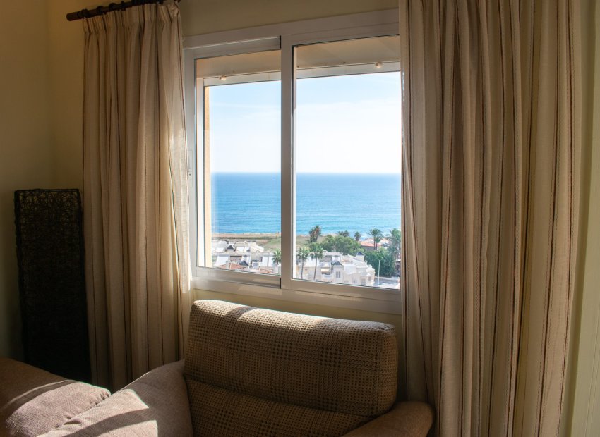 Resale - Apartment / flat - Torrevieia - Playa Los Locos