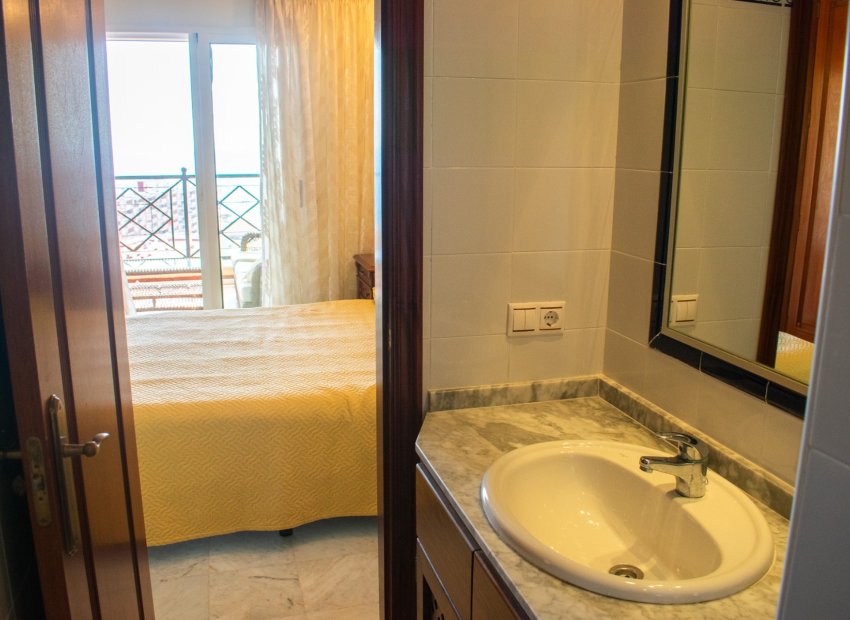 Resale - Apartment / flat - Torrevieia - Playa Los Locos