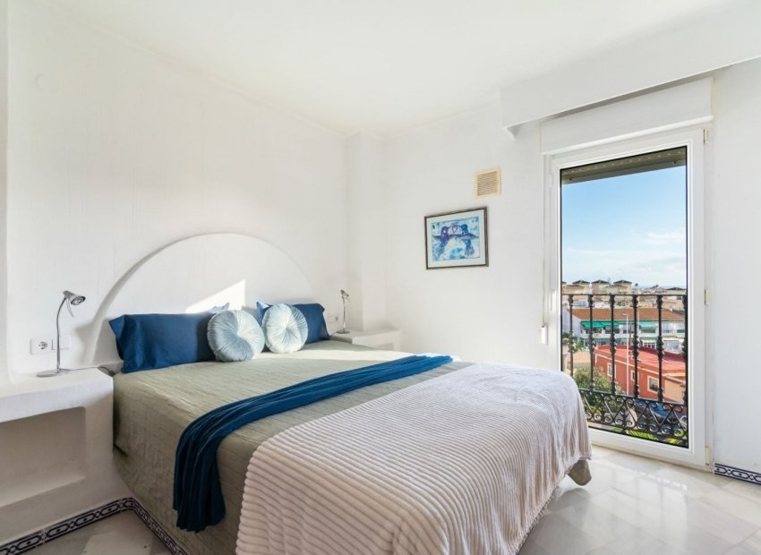 Resale - Apartment / flat - Torrevieia - Playa Los Locos