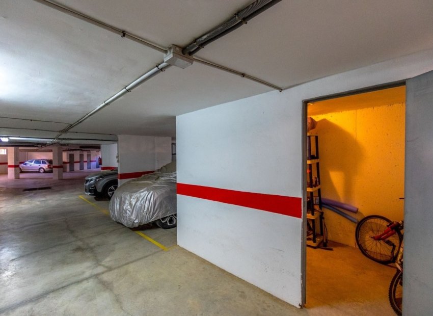 Resale - Apartment / flat - Torrevieia - Playa Los Locos