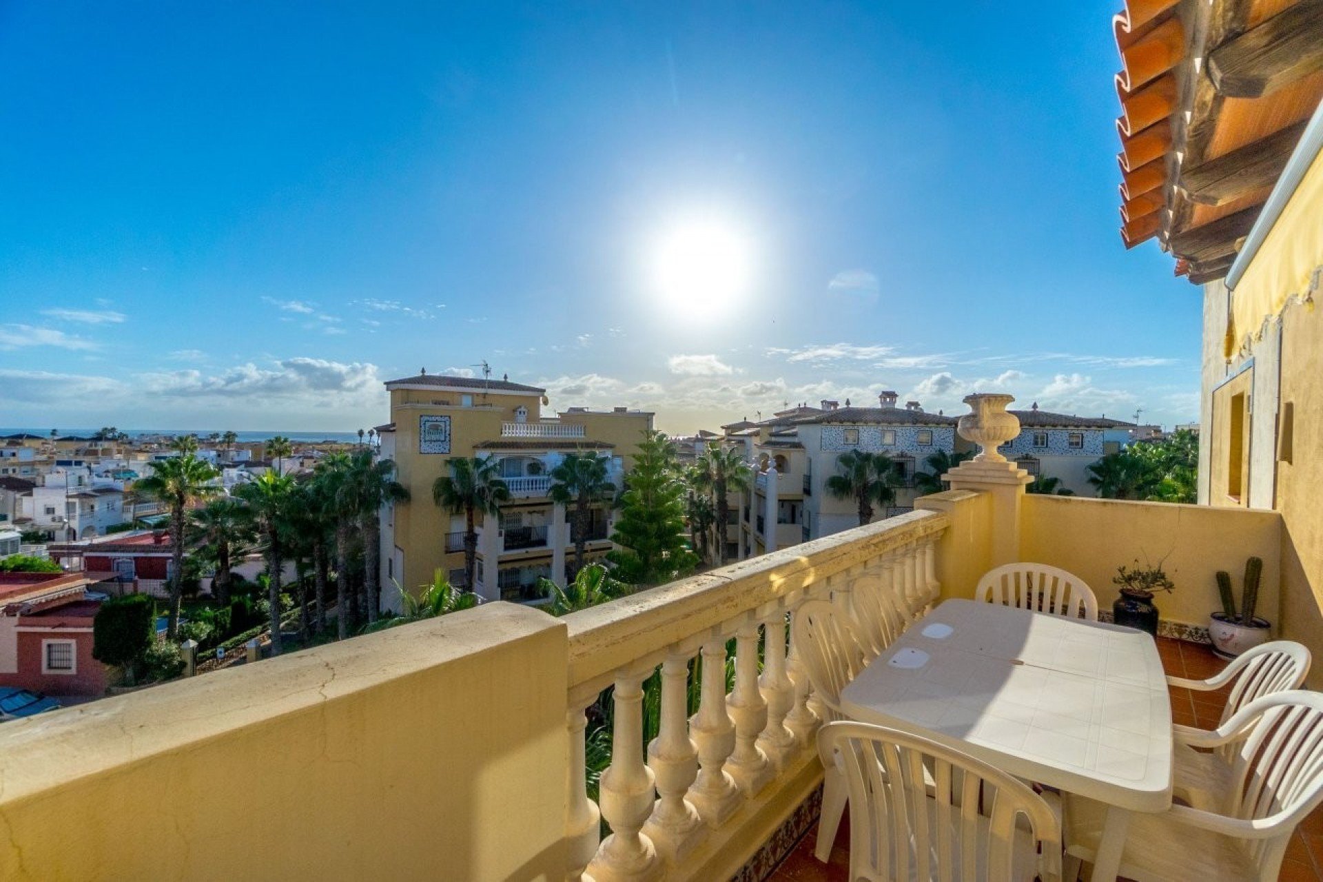 Resale - Apartment / flat - Torrevieia - Playa Los Locos