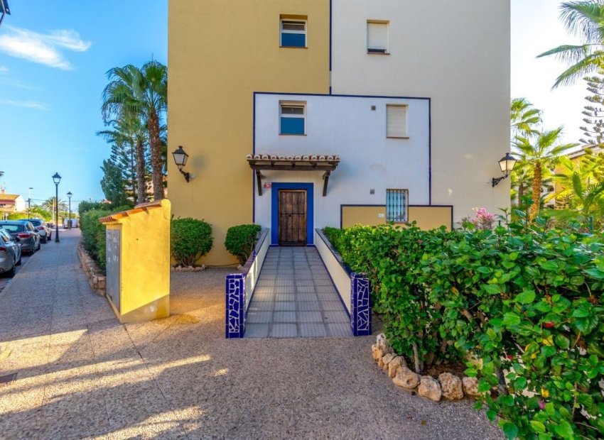 Resale - Apartment / flat - Torrevieia - Playa Los Locos