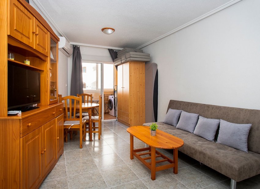 Resale - Apartment / flat - Torrevieia - Playa Los Locos