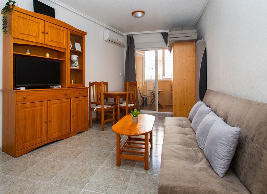 Resale - Apartment / flat - Torrevieia - Playa Los Locos