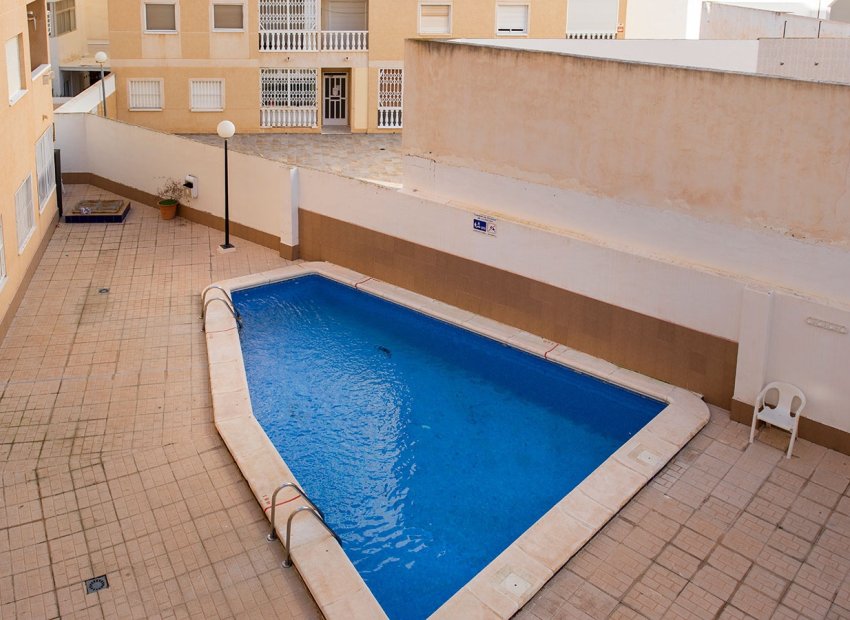 Resale - Apartment / flat - Torrevieia - Playa Los Locos