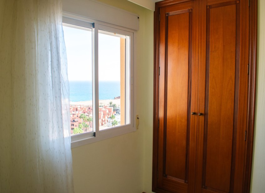 Resale - Apartment / flat - Torrevieia - Playa Los Locos
