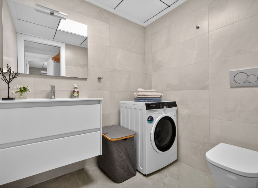 Resale - Apartment / flat - Torrevieia - Playa Los Locos