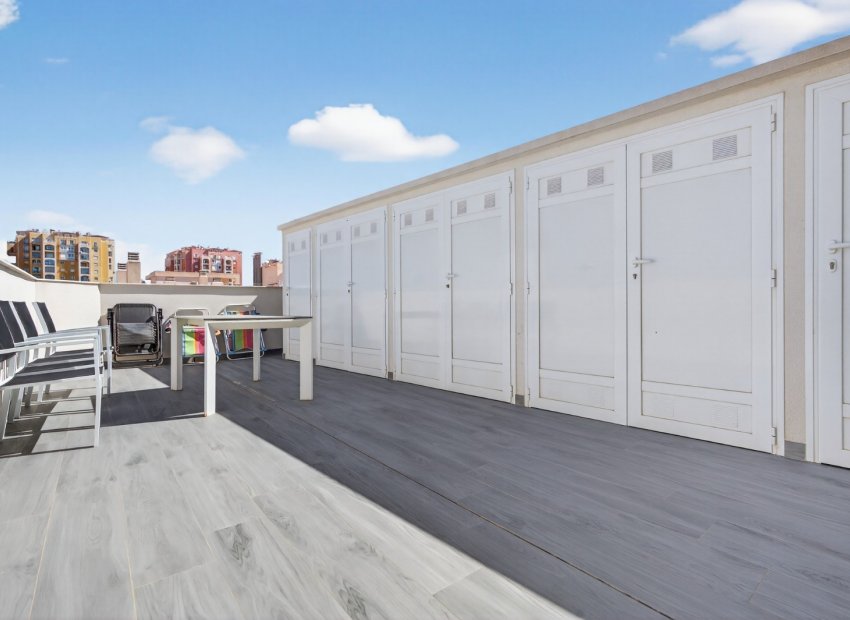 Resale - Apartment / flat - Torrevieia - Playa Los Locos