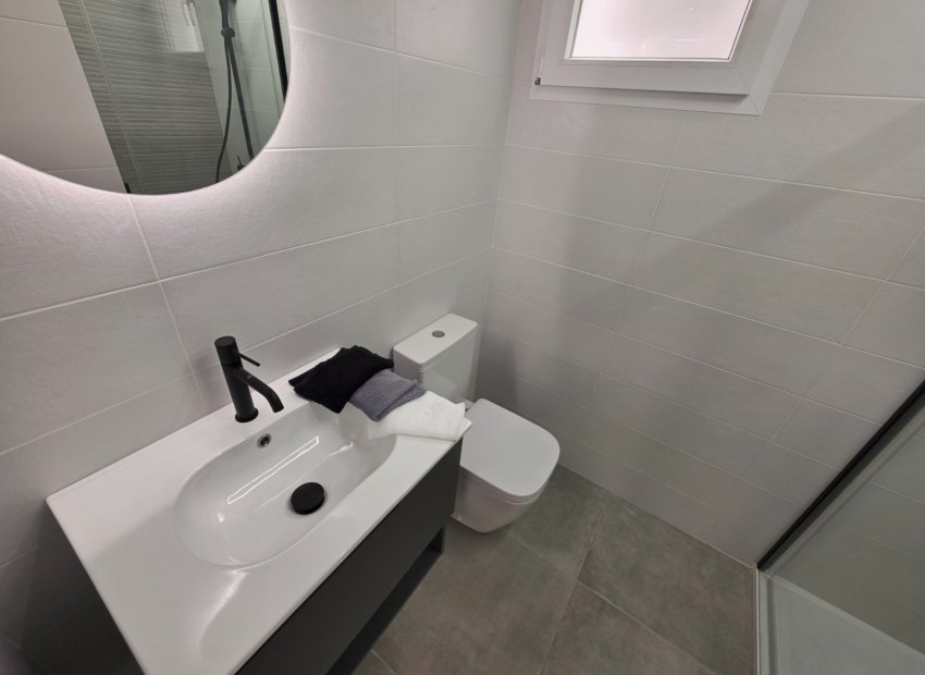 Resale - Apartment / flat - Torrevieia - Puerto