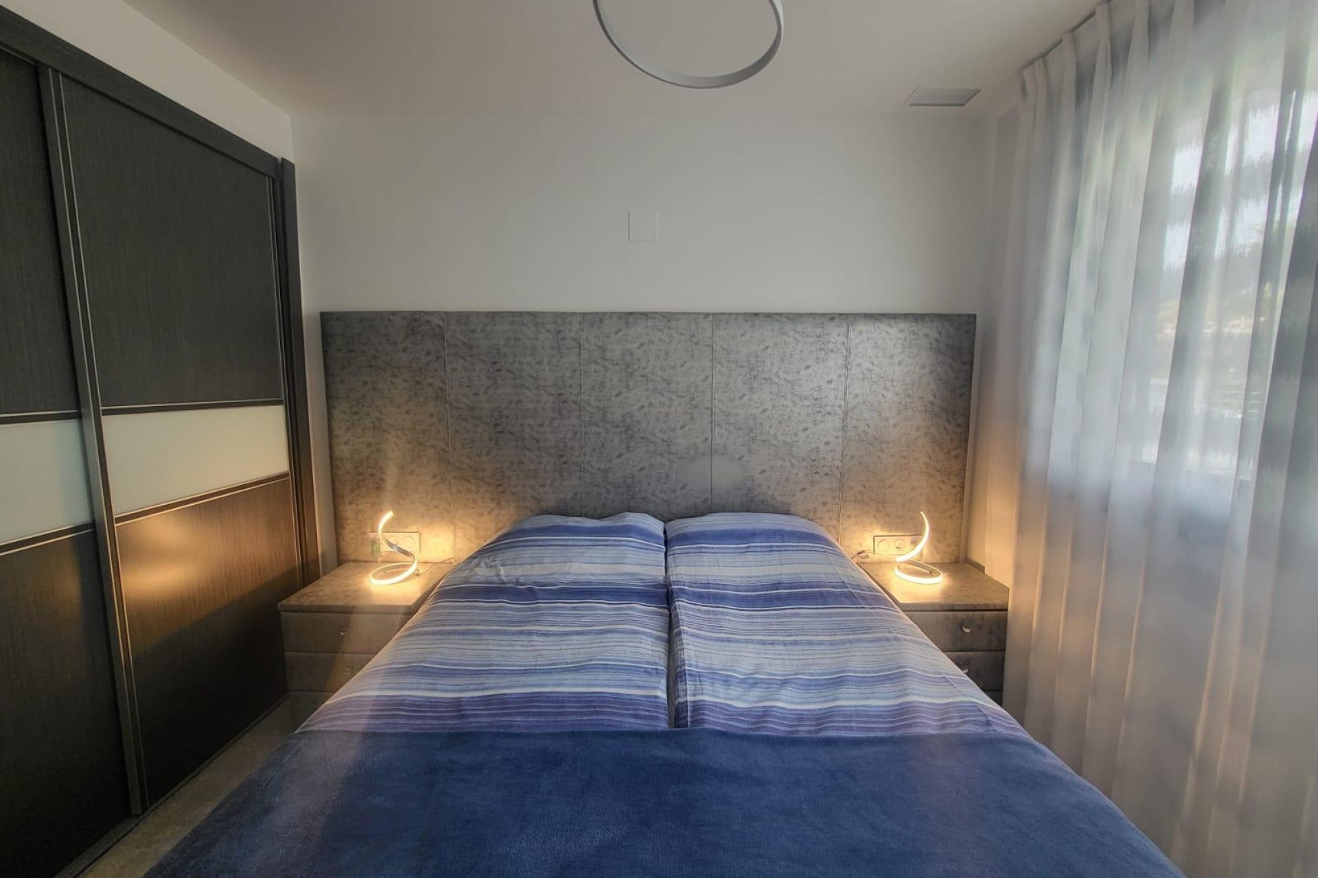 Resale - Apartment / flat - Torrevieia - Punta Prima