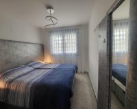 Resale - Apartment / flat - Torrevieia - Punta Prima