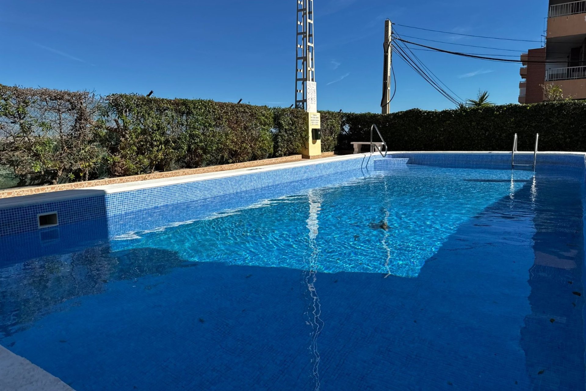 Resale - Apartment / flat - Torrevieia - Punta Prima